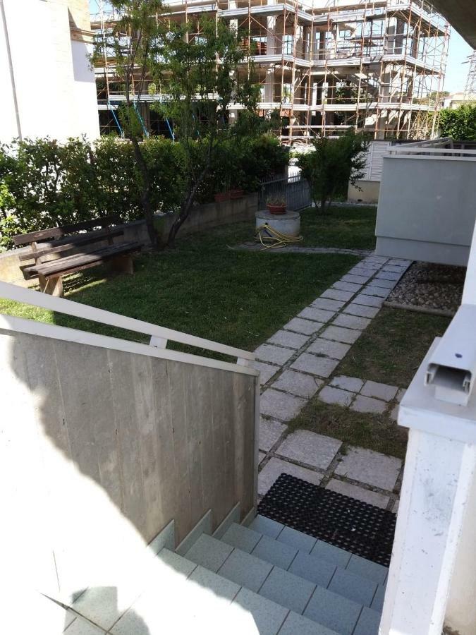 Stella 1 Apartment Розето дели Абруци Екстериор снимка
